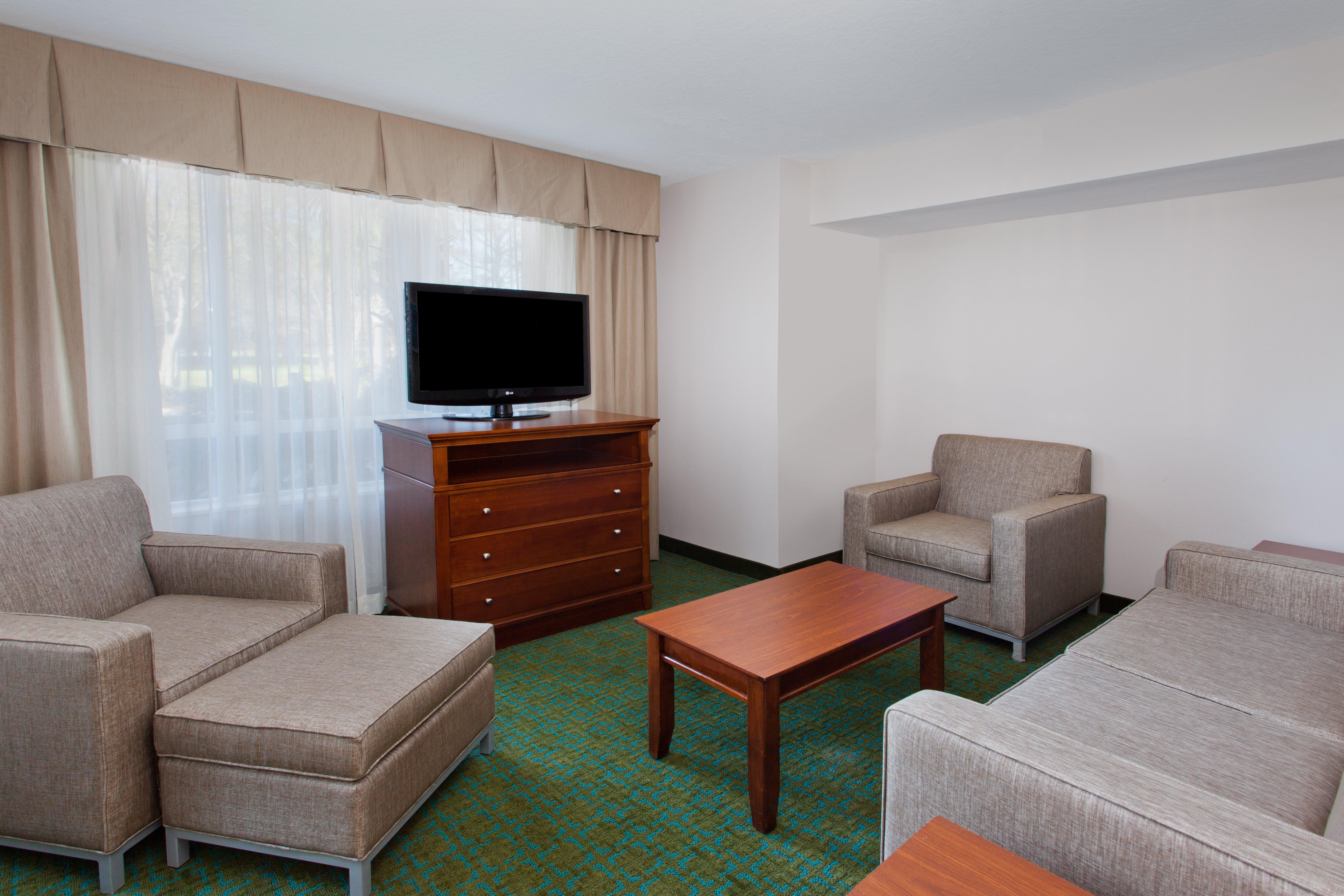Holiday Inn Brunswick I-95 Ngoại thất bức ảnh