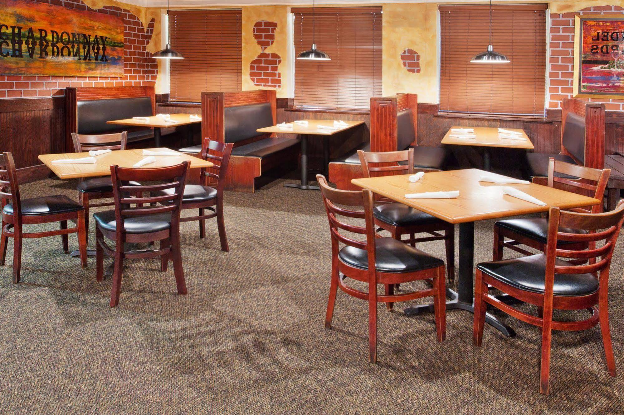 Holiday Inn Brunswick I-95 Ngoại thất bức ảnh